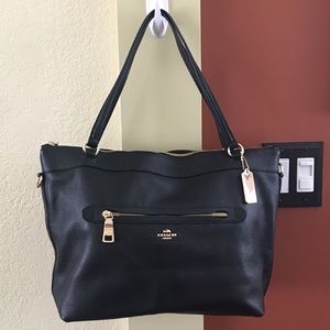 COACH AUTHENTIC BLACK PEBBLED CLASSIC PURSE